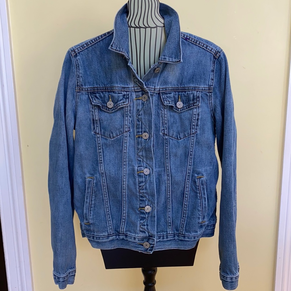 Gap 1969 denim jacket. So soft.